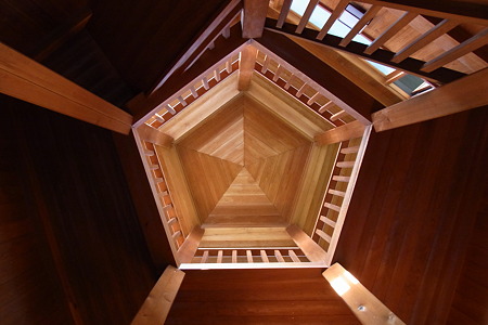 R0012513