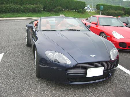 Ｖ８