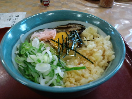 洞爺・水の駅で、ぶっかけうどん