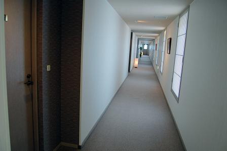 客室前廊下