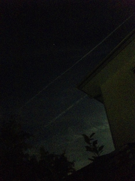 夜の飛行機雲だ 写真共有サイト フォト蔵