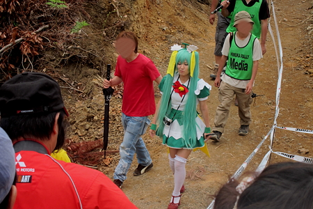ういてる