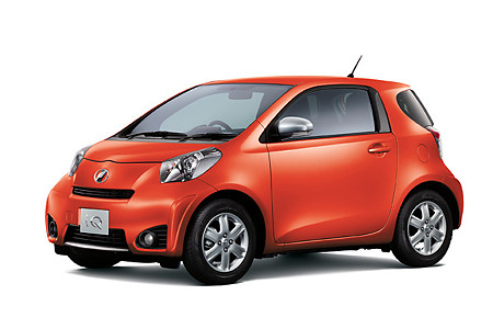 トヨタ　ｉＱ　２０１０